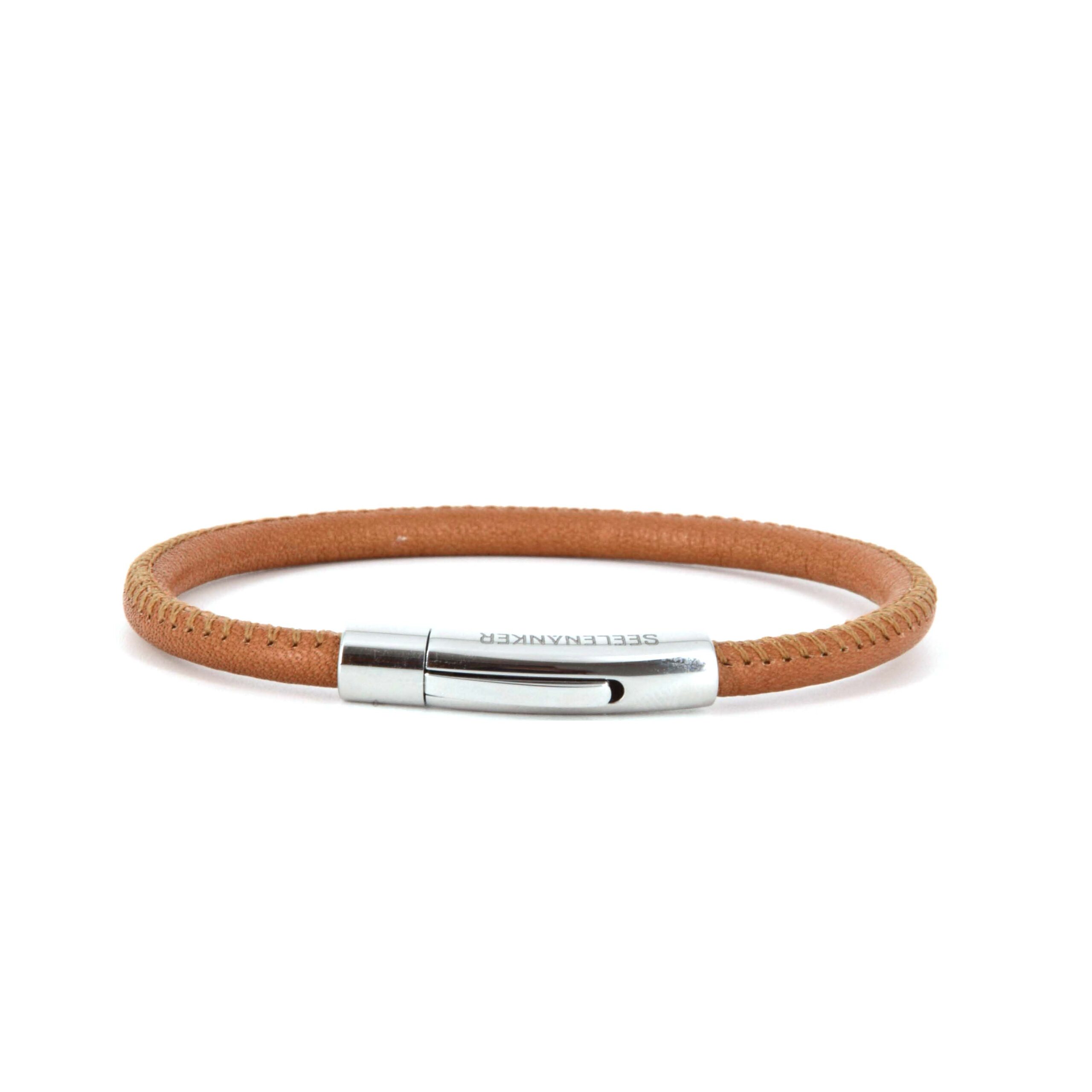premium-lederarmband-hellbraun-4mm-durchmesser-einfach-gewickelt-handgefertigt-edelstahlklickverschluss-mit-gravur-seelenanker