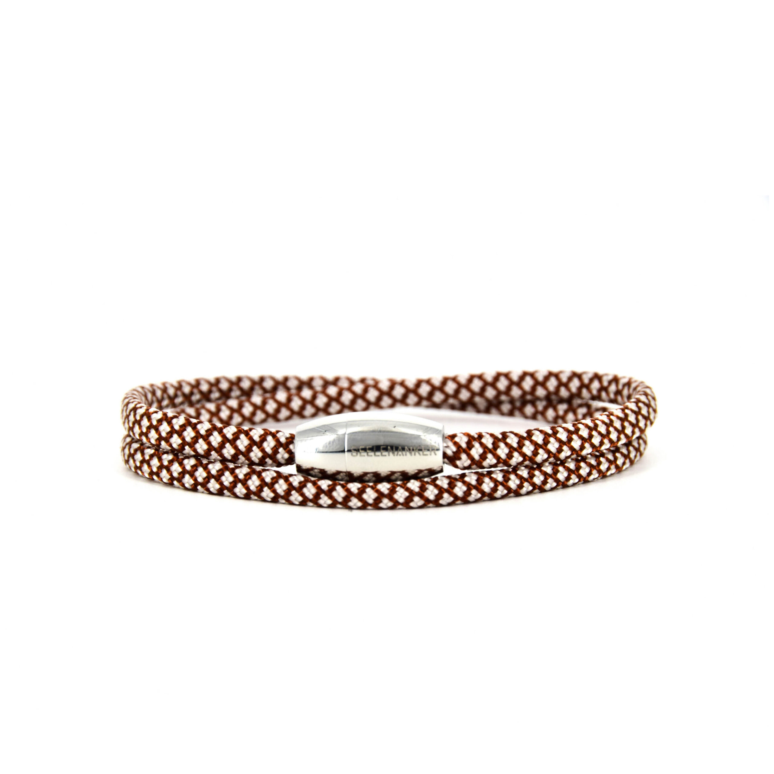 seelenanker-segeltauarmband-dunkelbraun-creme-4mm-durchmesser-handgefertigt. edelstahlmagnetverschluss-mit-gravur-seelenanker