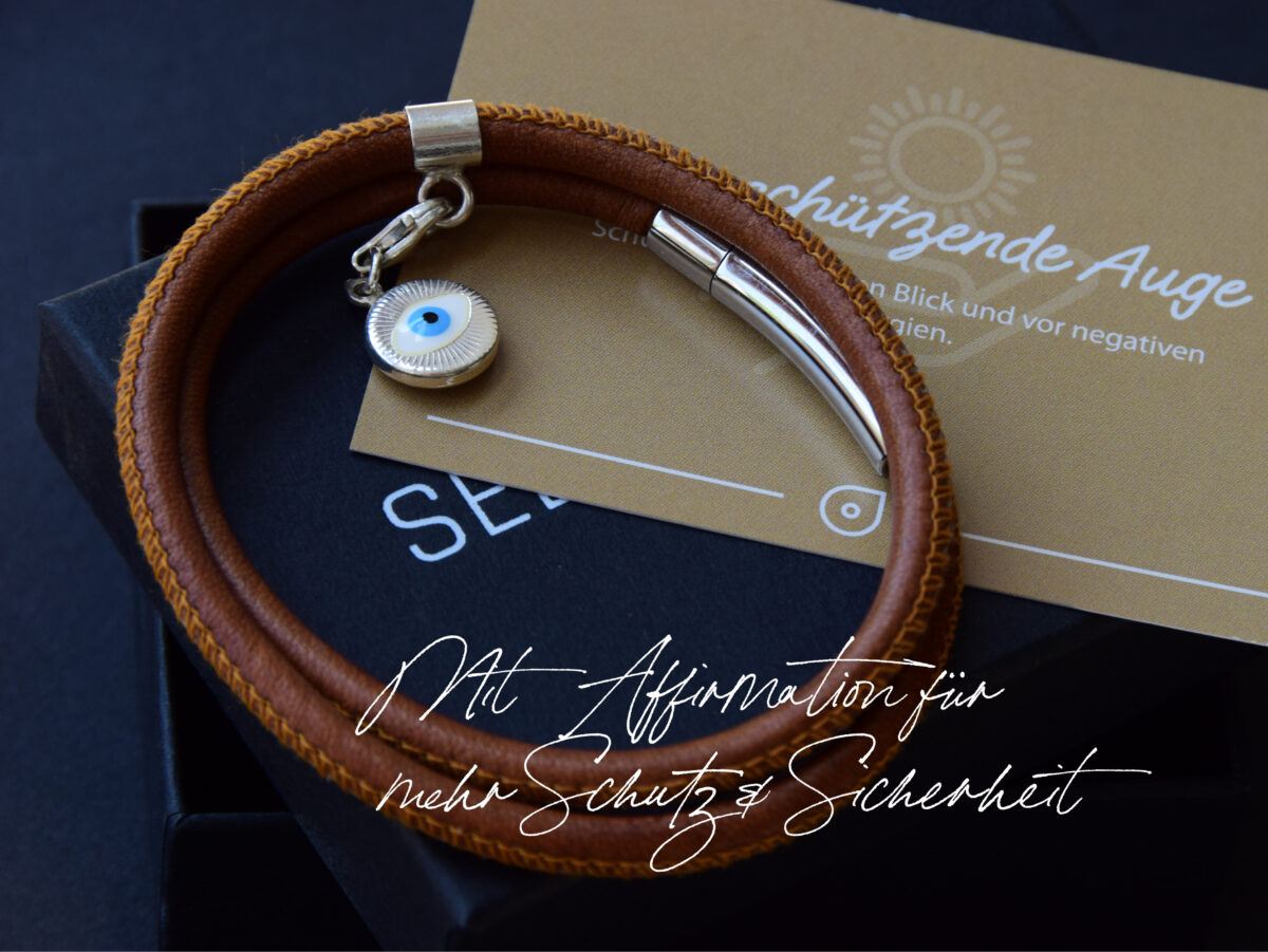 Lederarmband Hellbraun mit Charmanhänger Schützendes Auge und Affirmationskärtchen